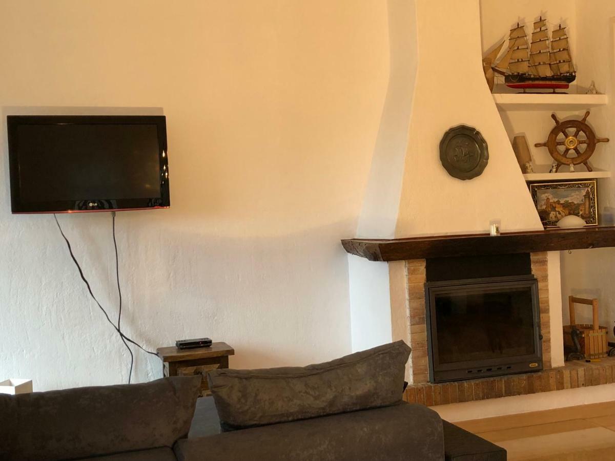 Mediterrania 98 Torroella de Montgrí Dış mekan fotoğraf