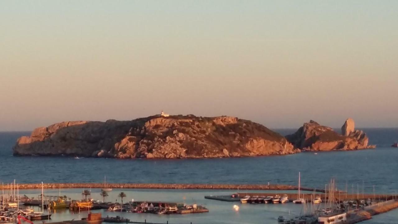 Mediterrania 98 Torroella de Montgrí Dış mekan fotoğraf